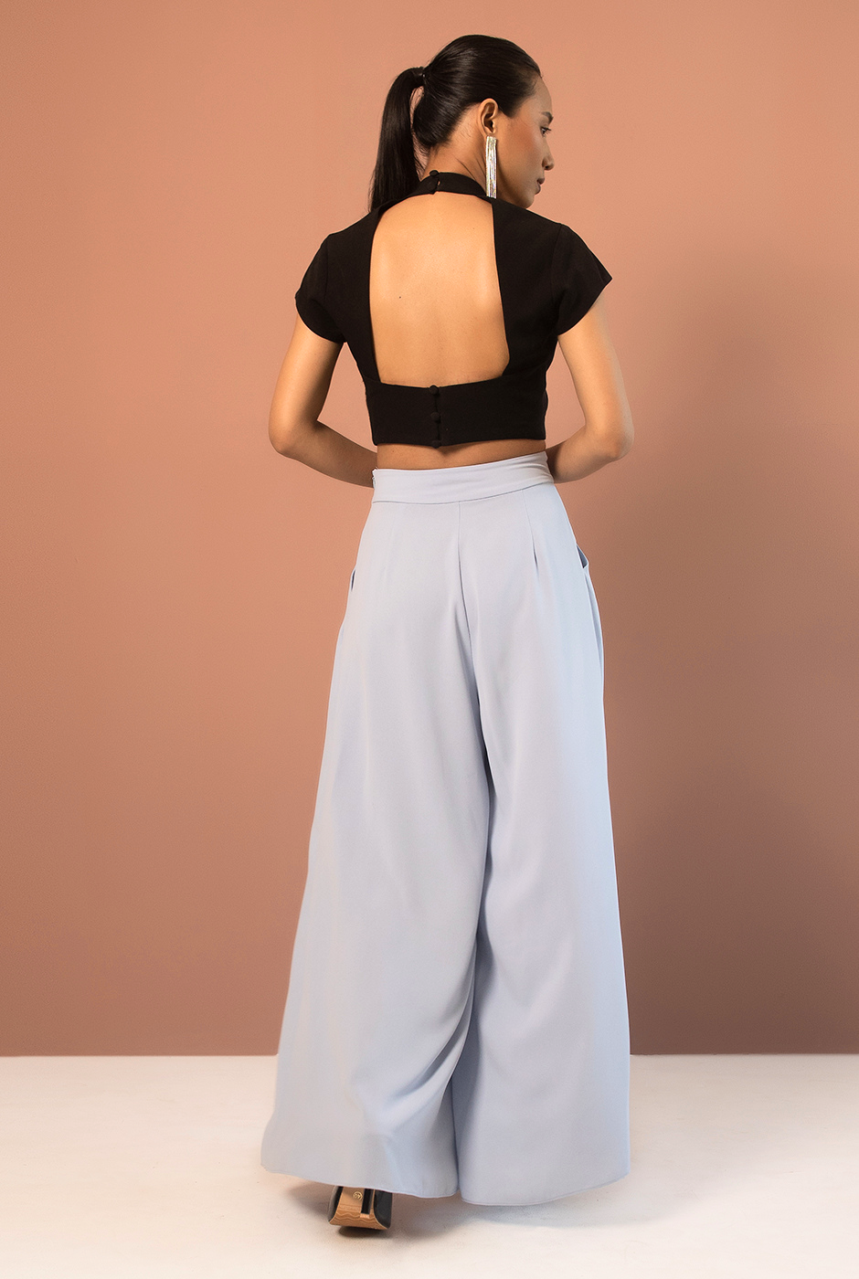 Ami chinese collar back cut out crop top