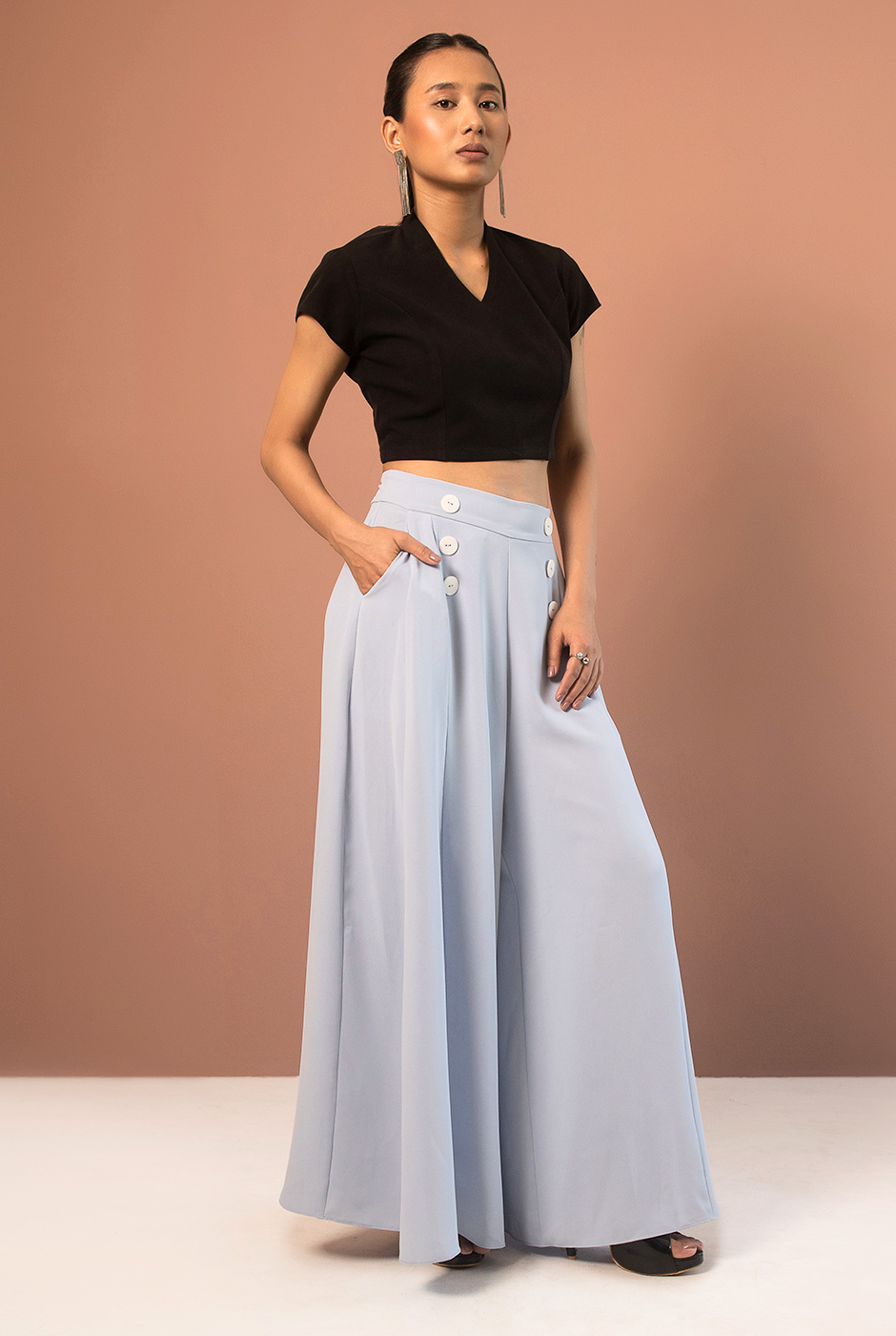 Ami chinese collar back cut out crop top